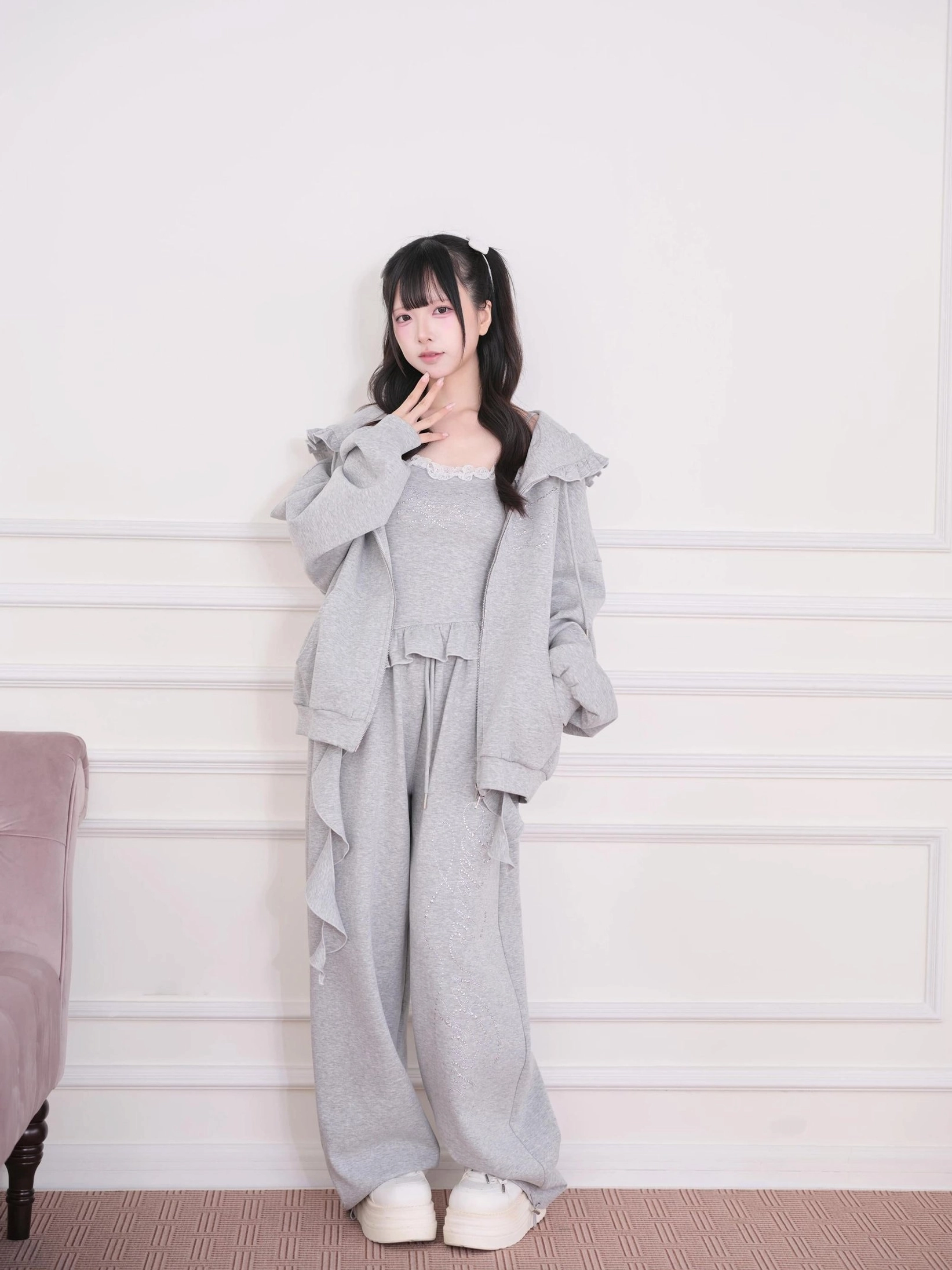 Grey oversized sweatpants with full-length coverage and adjustable drawstring - Jirai Kei comfortable bottom wear option