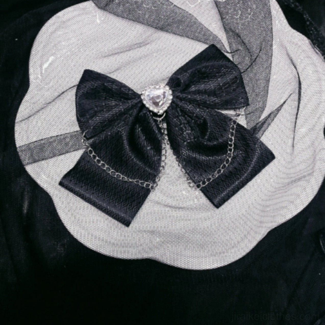 Jirai Kei 13cm chain bow tie dual purpose hair clip accessory with convertible design and chain detail accent