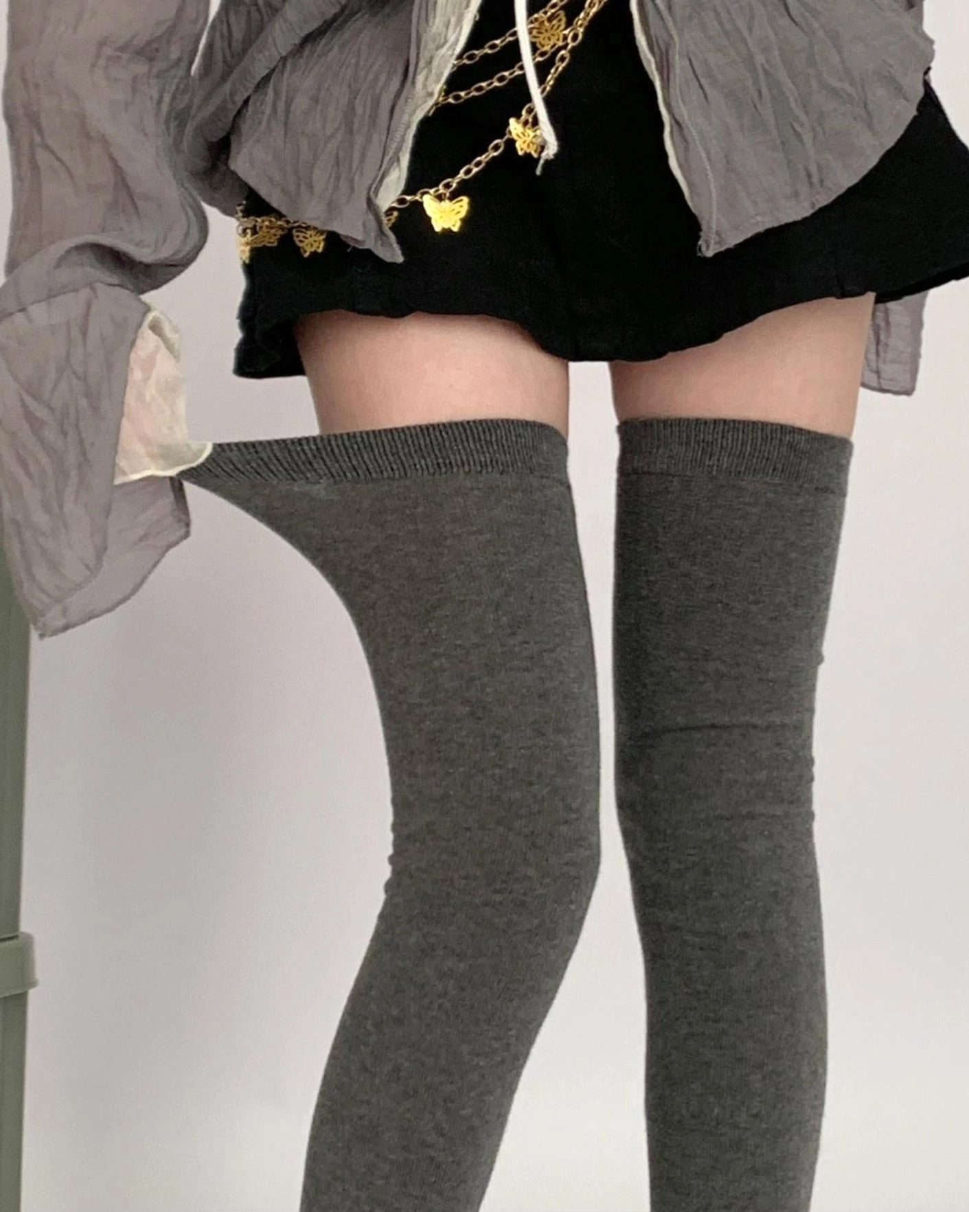 Black and black-grey color mix extra-long thigh-high socks Jirai Kei set extended sizing