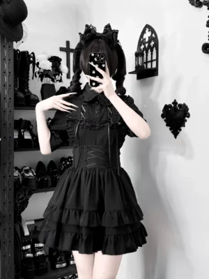 Black Jirai Kei blouse and tiered ruffle skirt set front view - girl wearing gothic lolita outfit with twin cat ear ponytails