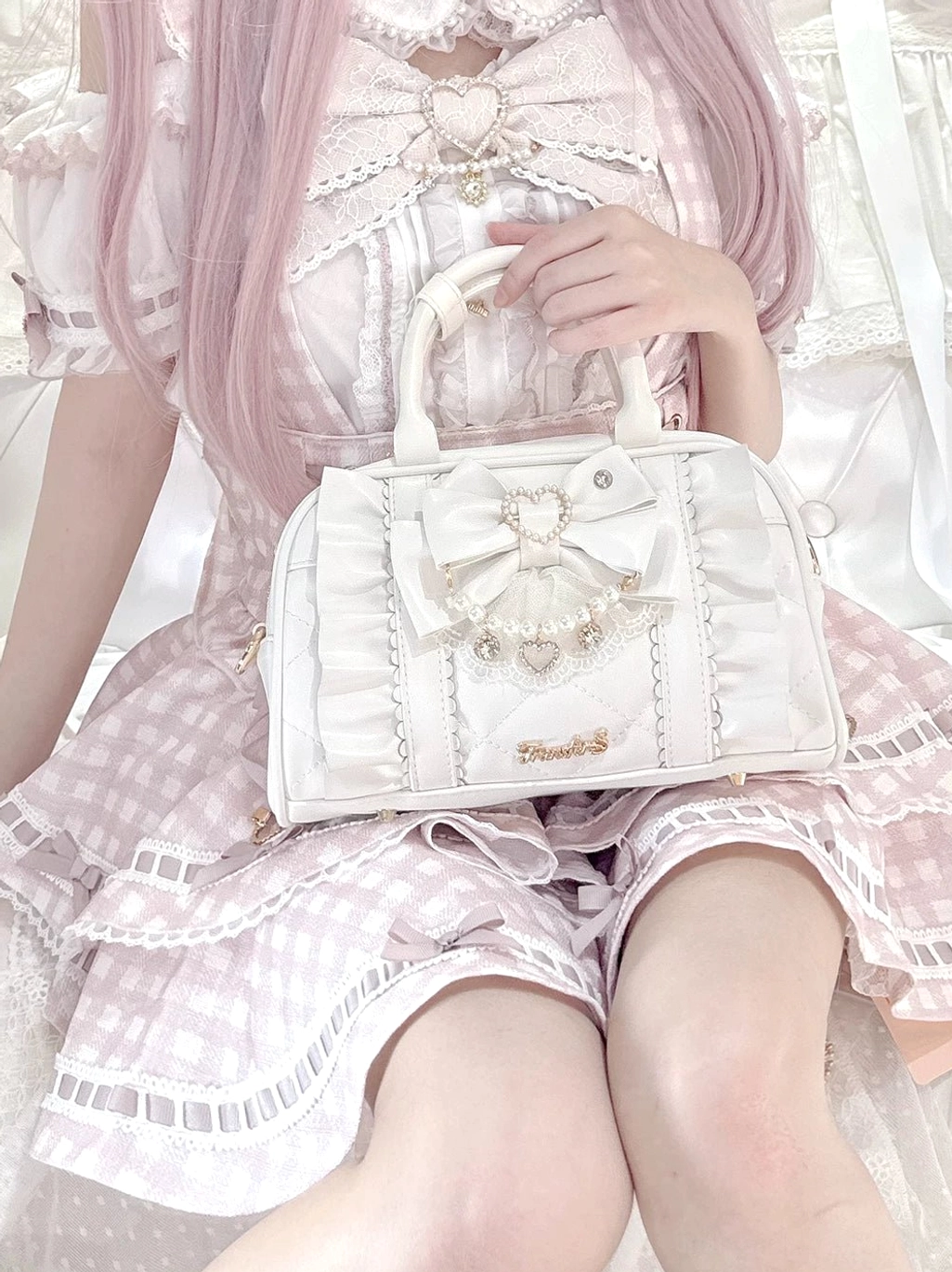 Black Jirai Kei handbag styled fashion photograph demonstrating versatile coordinate pairing options