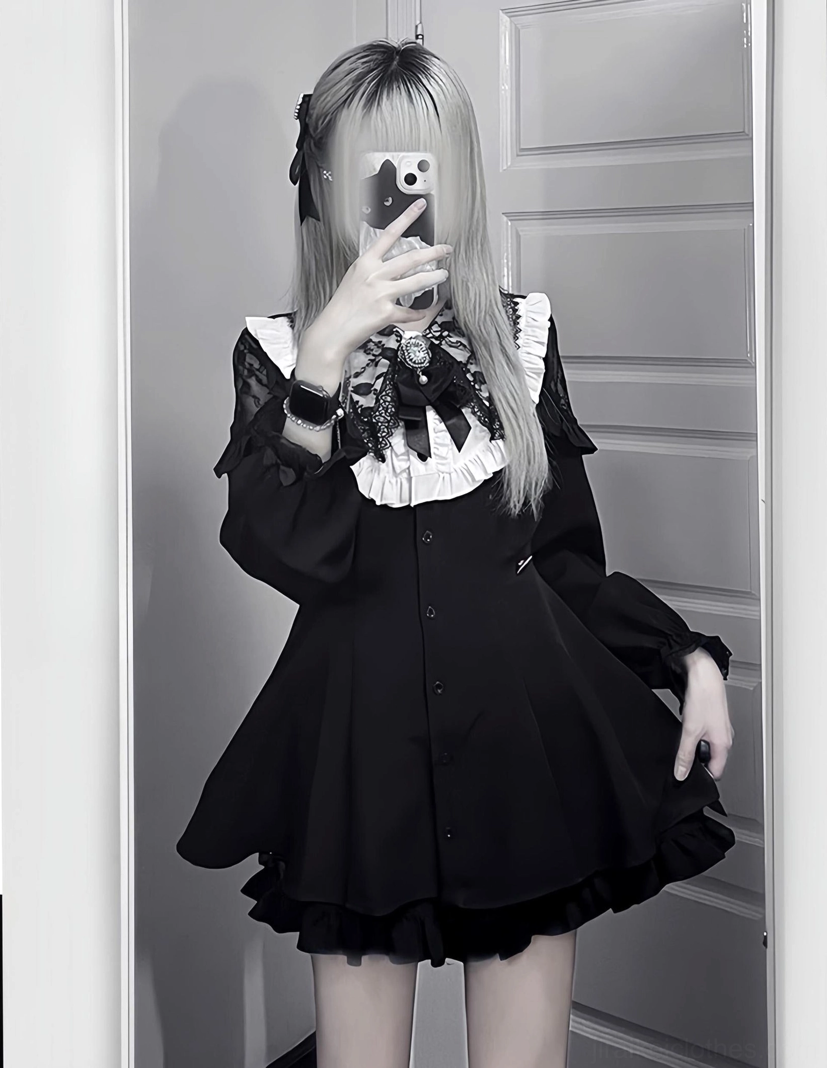 Black Jirai Kei dress set long-sleeved classic color option with white lace puritan collar complete with matching shorts
