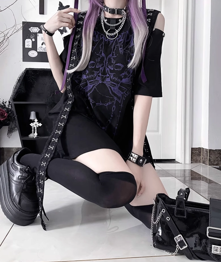 Black jirai kei cold-shoulder oversized t-shirt with adjustable side straps gothic aesthetic styling
