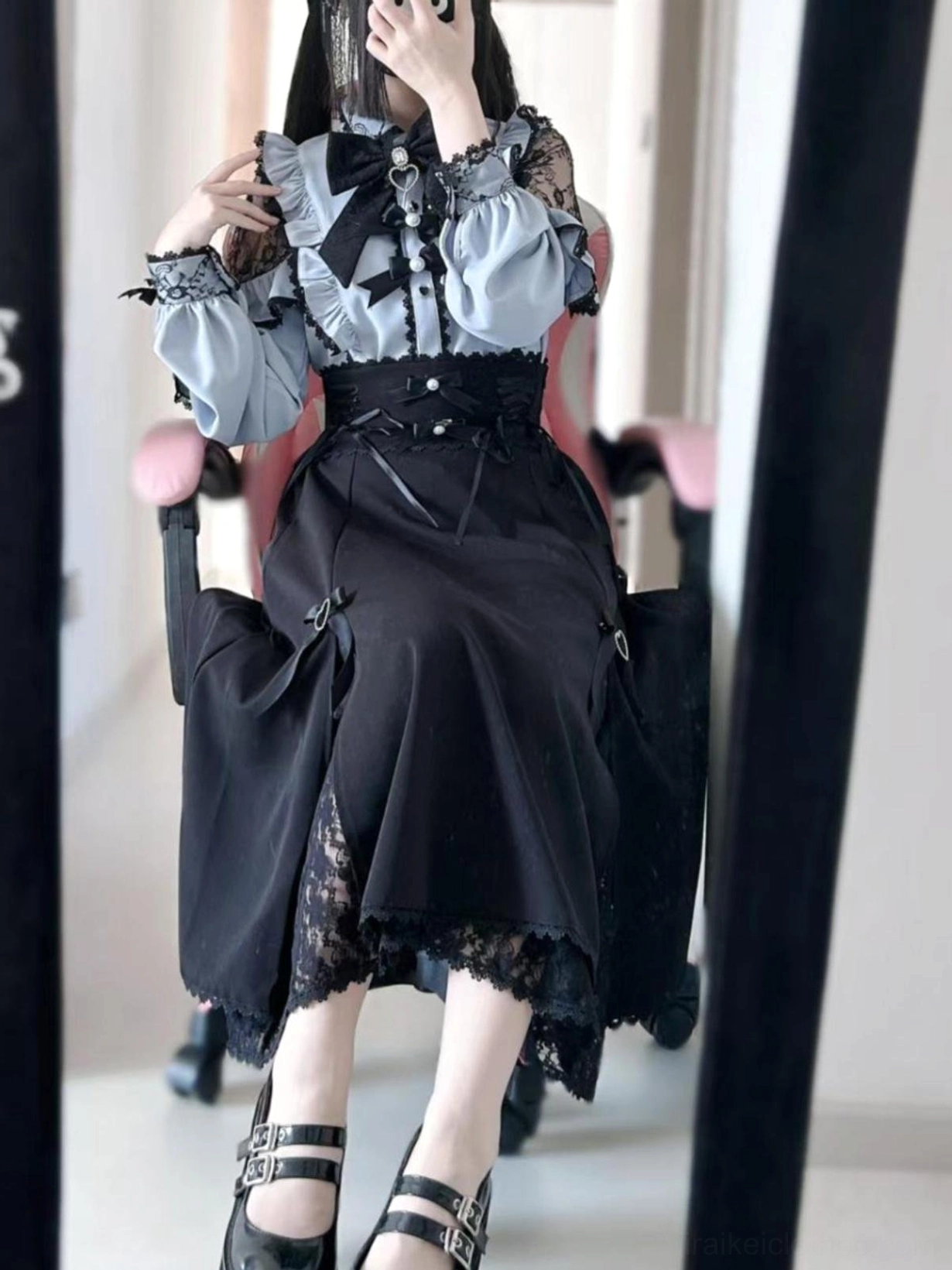 Jirai kei blouse lace shoulder panel detail close-up showing romantic lace-trimmed design heart button fasteners