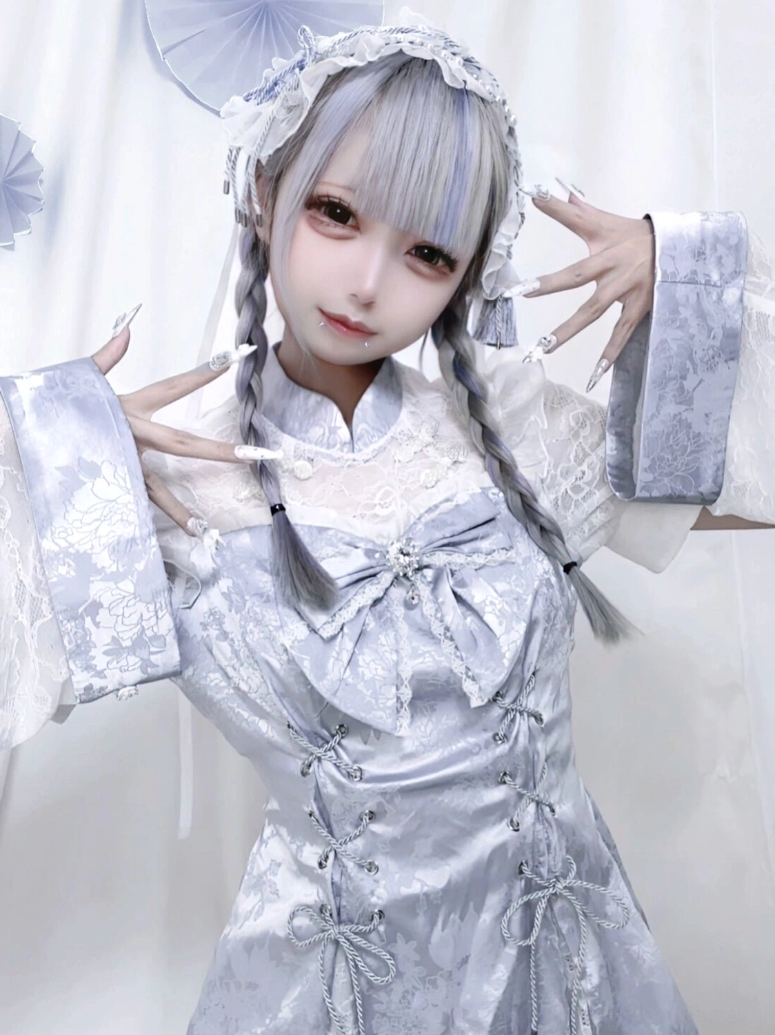 Jirai Kei Chinese lace mini dress with wide bishop sleeves and delicate lace trim front view