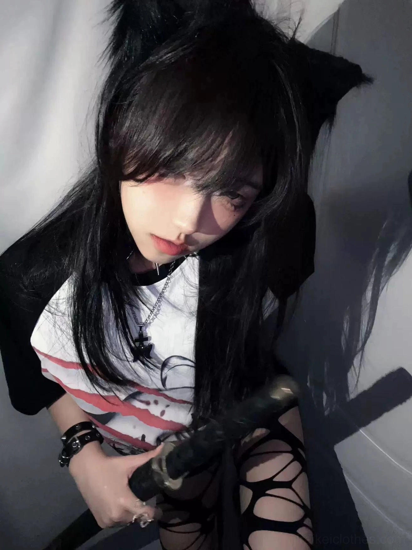 Jirai Kei Design 2 raglan T-shirt variant with different anime character print and black contrast sleeves on white base