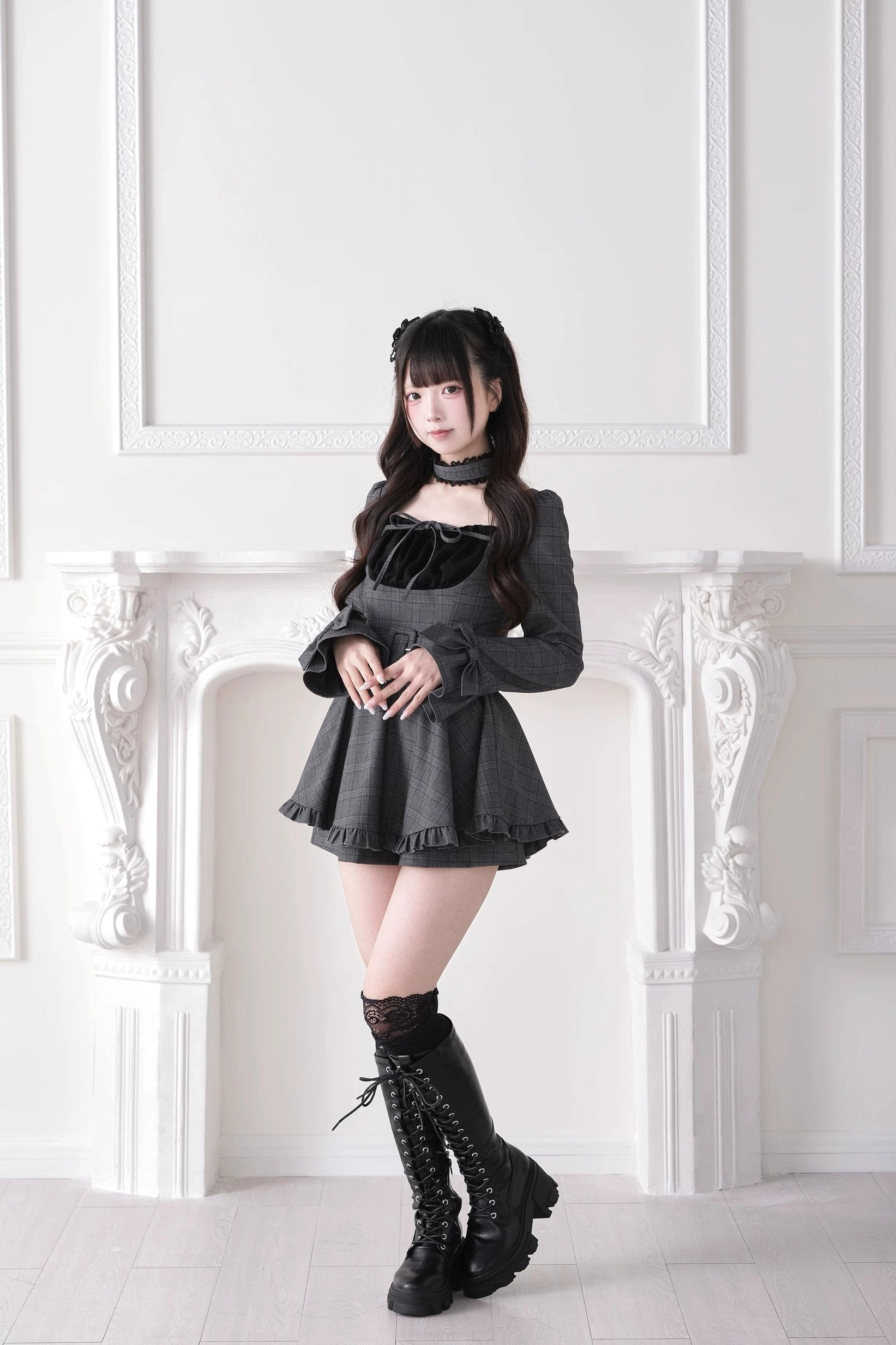 Jirai Kei dress flared cuffs bell sleeve detail showing Y2K influence and contemporary edge design