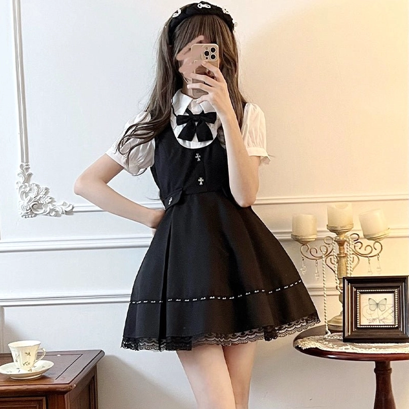 Complete Jirai Kei blouse and skirt set mirror selfie showing cross embroidery pleated design
