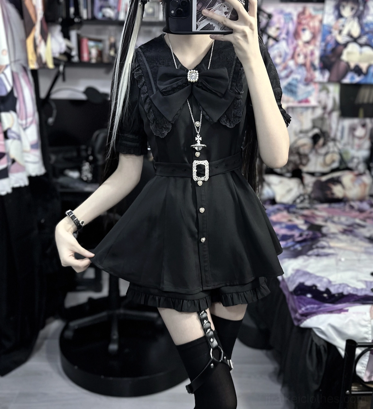 Jirai Kei sailor collar dress shorts ensemble showing detachable belt bow accessories styling options