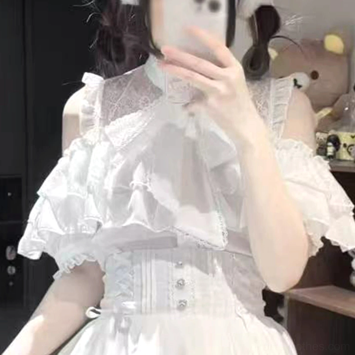 Jirai Kei ensemble showcasing chiffon fabric quality layered ruffle details and high-waist skirt construction