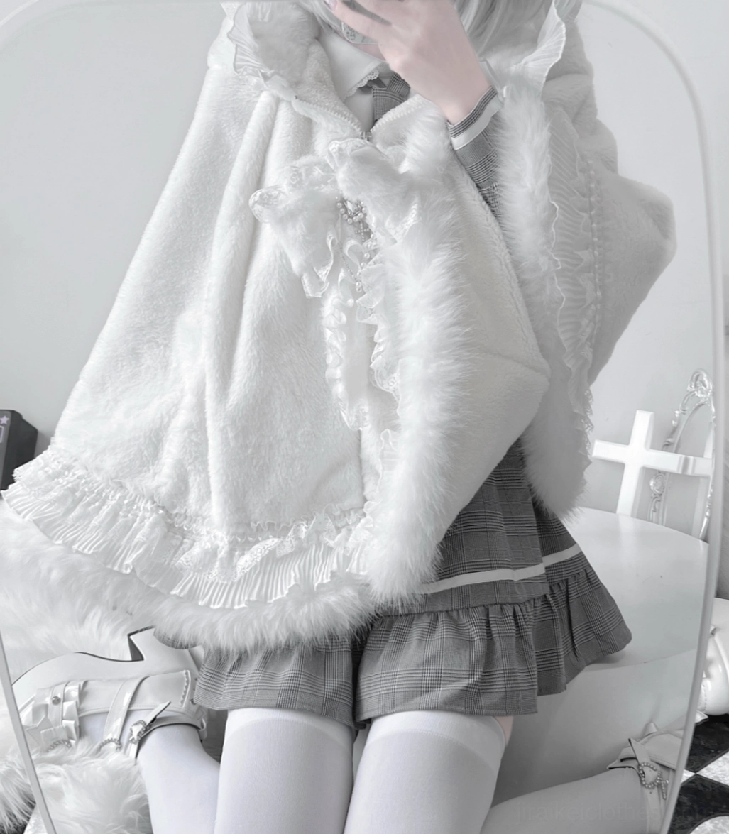 Temperature range guide 5-15 celsius for wearing jirai kei cat ear fleece cape coat showing optimal seasonal use recommendations