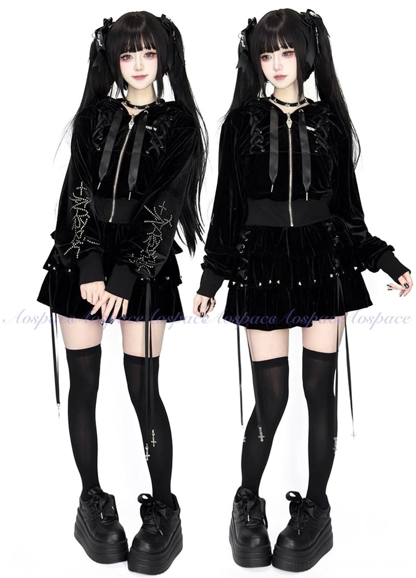Jirai Kei gothic hoodie with star rhinestone sleeves and cropped fit paired with layered ruffle skirt worn by twin-tailed models