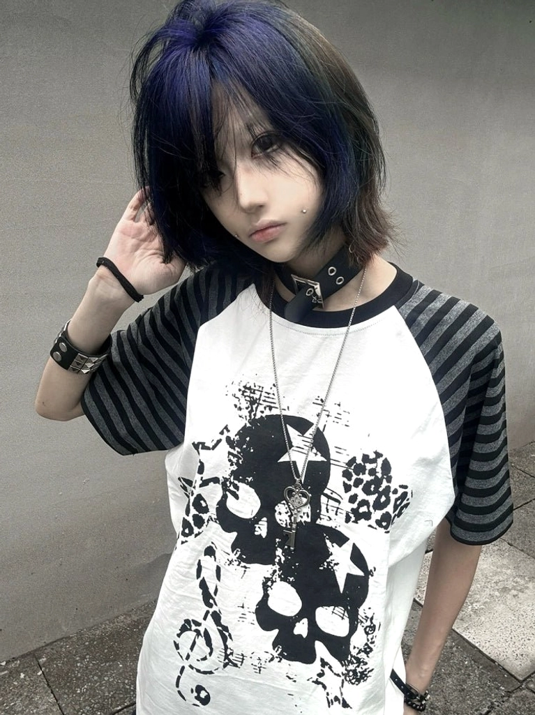 Jirai Kei gothic skull raglan t-shirt front view distressed print detail black and white colorway option