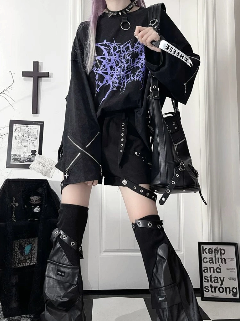 Styling inspiration image demonstrating jirai kei long-sleeve gothic tee paired with alternative fashion accessories including chokers, platform boots, and dark aesthetic elements