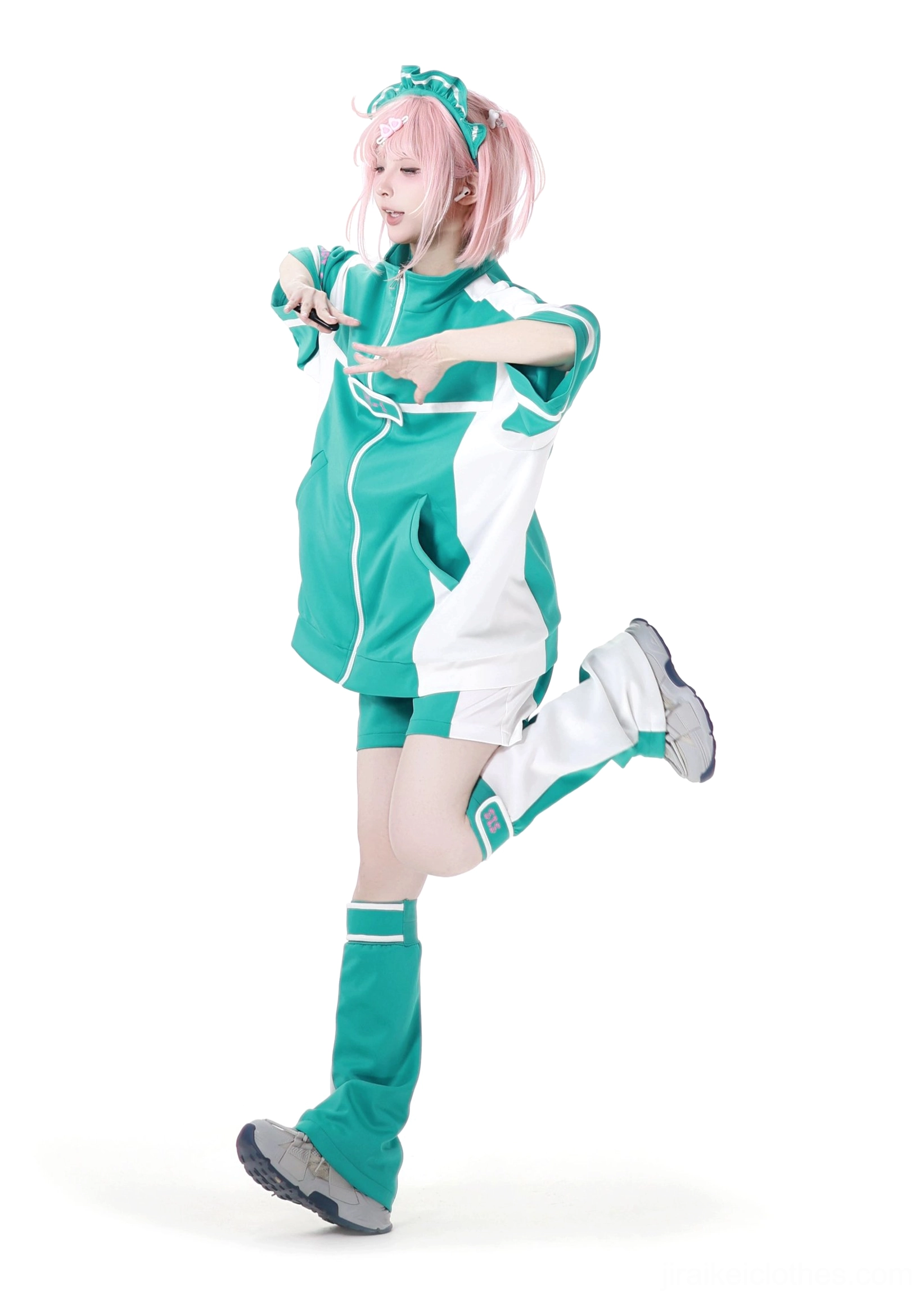 Green and white Jirai Kei sporty jacket detail front view half sleeve zipper color block design