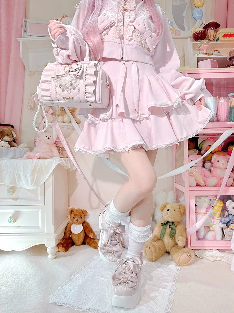 Jirai Kei handbag lifestyle shot showing aesthetic integration into daily fashion and personal style