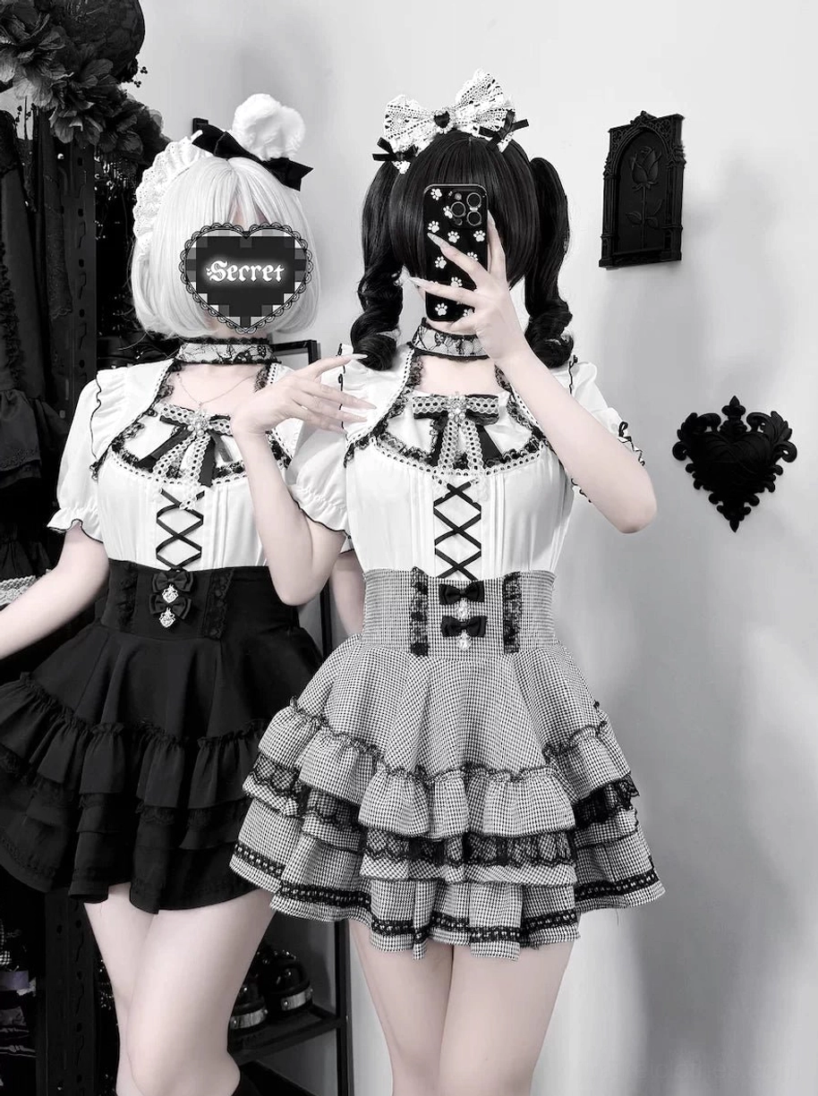 Gothic Lolita Jirai Kei heart lace collar blouse and tiered ruffle skirt two-piece set front view on models indoors