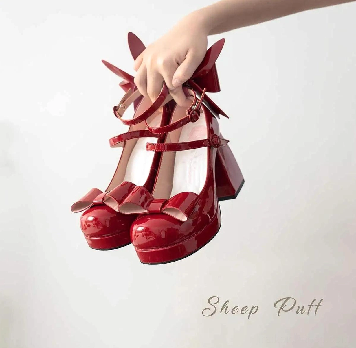 Jirai Kei platform heels detail of soft padded insole comfort construction and inner lining for extended all-day wearability