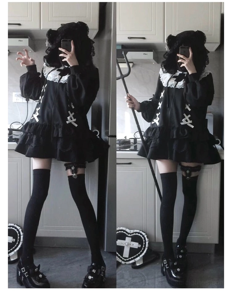 Jirai Kei hooded jacket size comparison S and L side-by-side fit variation