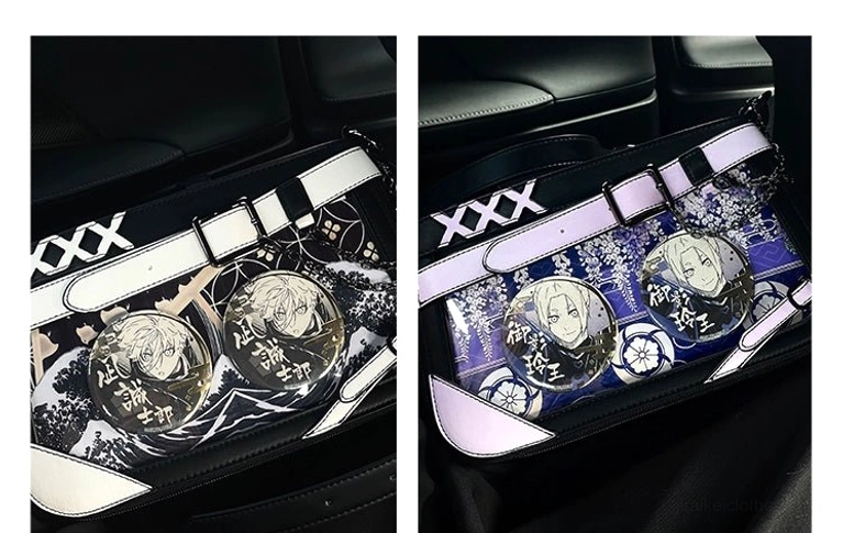 Jirai Kei ita bag convention perfect accessory showing conversation starter potential and fandom community connection