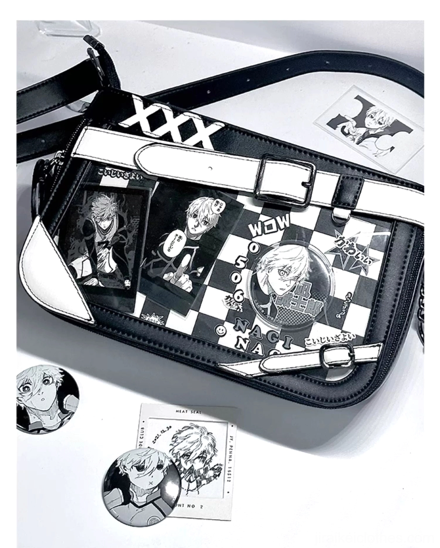 Jirai Kei ita bag styling inspiration showing Harajuku fashion coordination with oversized hoodie and skirt