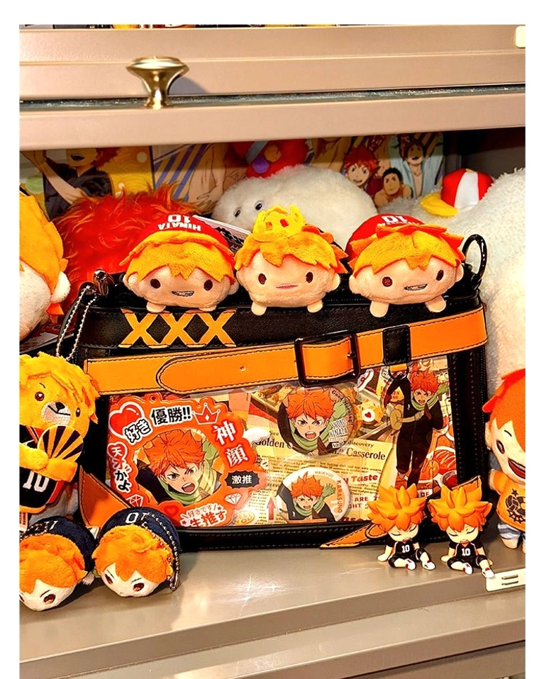 Jirai Kei ita bag with 5-7 premium badges showing minimalist curation and refined editorial aesthetic