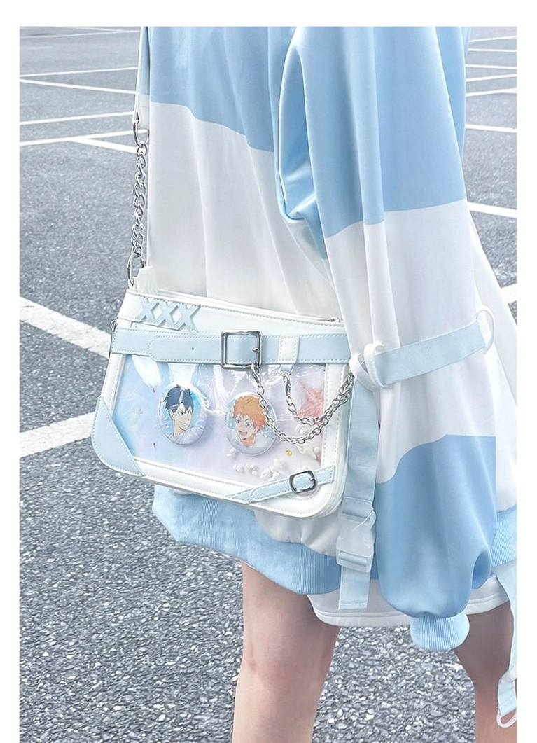 Jirai Kei ita bag with plaid background board showing proper badge arrangement and visual depth organization