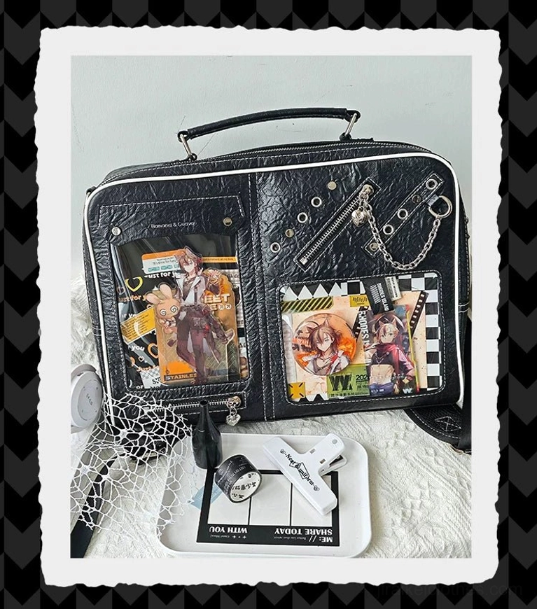 Jirai Kei ita laptop bag anime pin collection display showcase personality expression