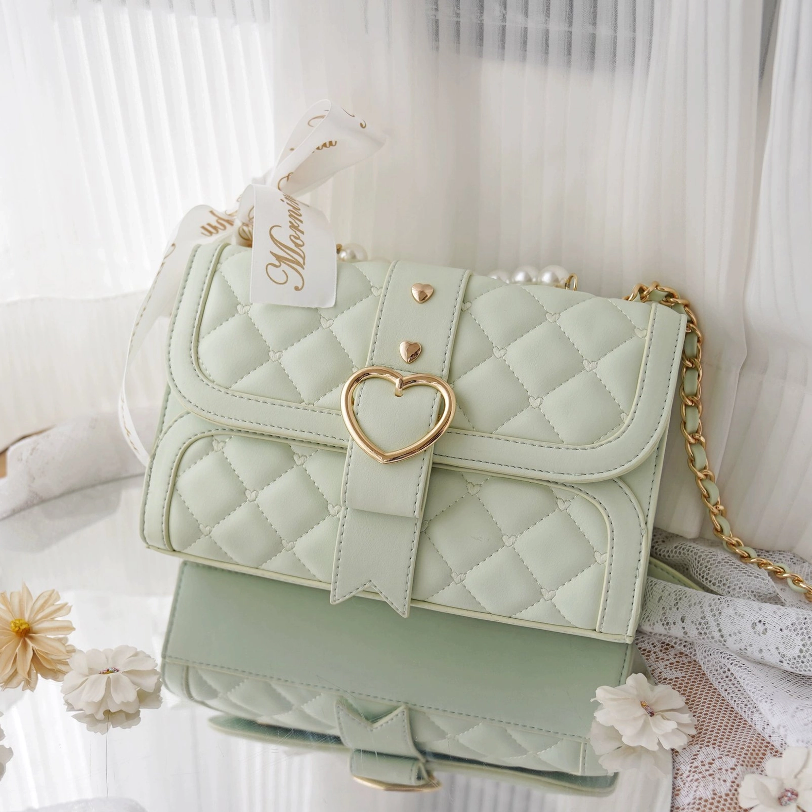 Green jirai kei ita shoulder bag unobstructed transparent version displaying full anime pin collection visibility
