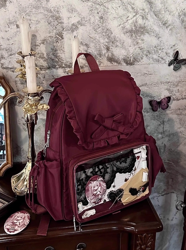 Jirai Kei itabag backpack collector community showcase featuring fan-curated badge displays