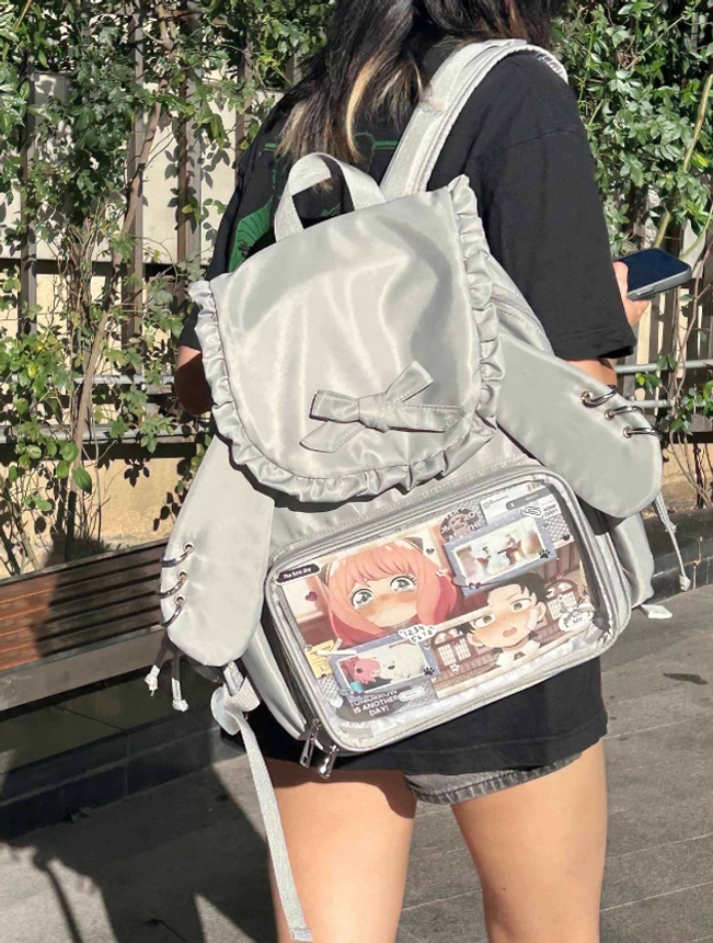Jirai Kei itabag backpack shoulder strap padding and ergonomic design for comfortable all-day wear