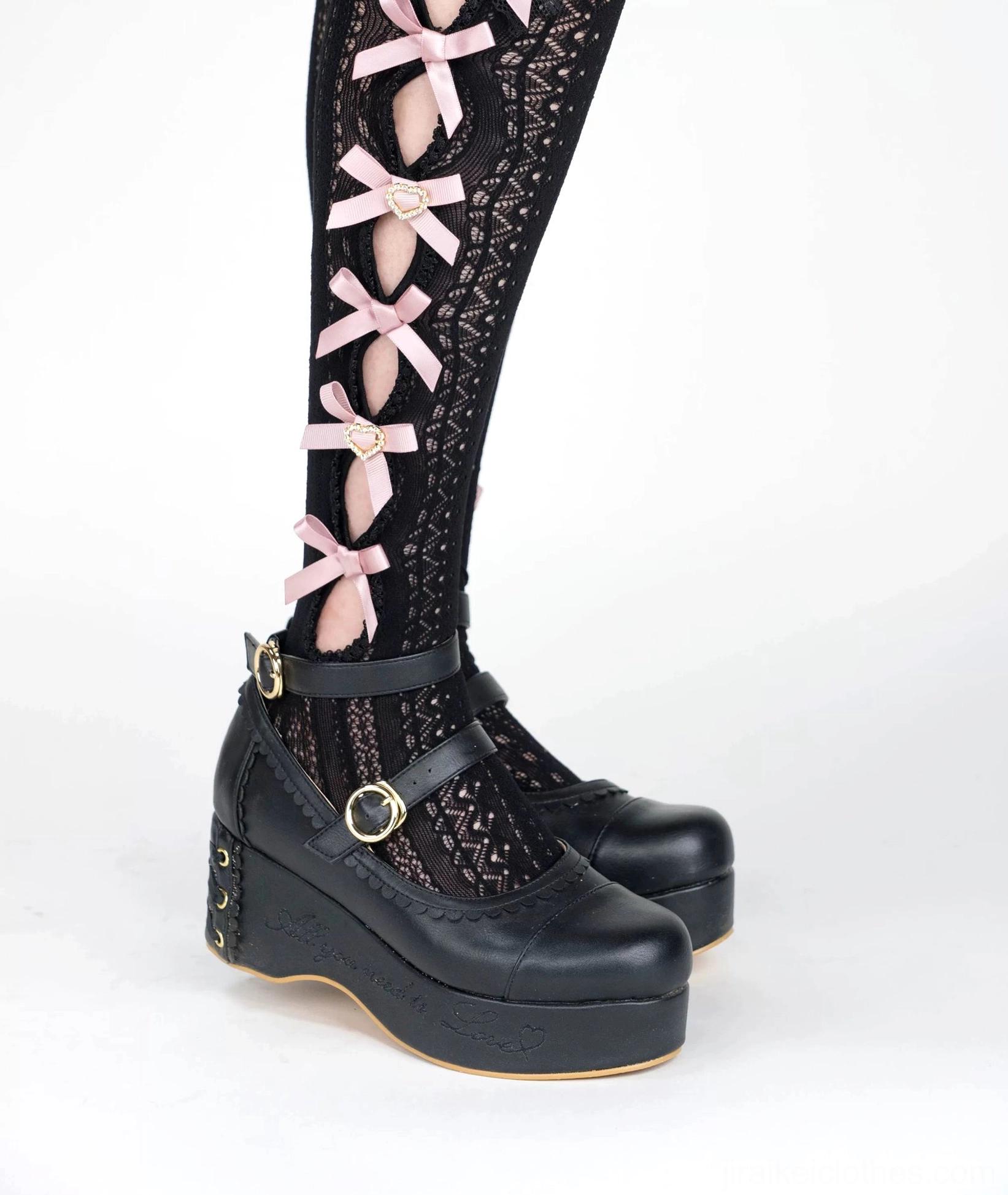 Black Jirai Kei lace bow socks low front feet view pink ribbon bows heart-shaped buckle decorations wedge platform shoes