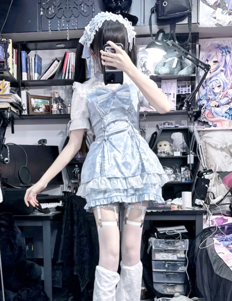 Jirai Kei Chinese style lace dress half-length mirror selfie showing light blue ruffled mini dress with thigh-high stockings and garter straps