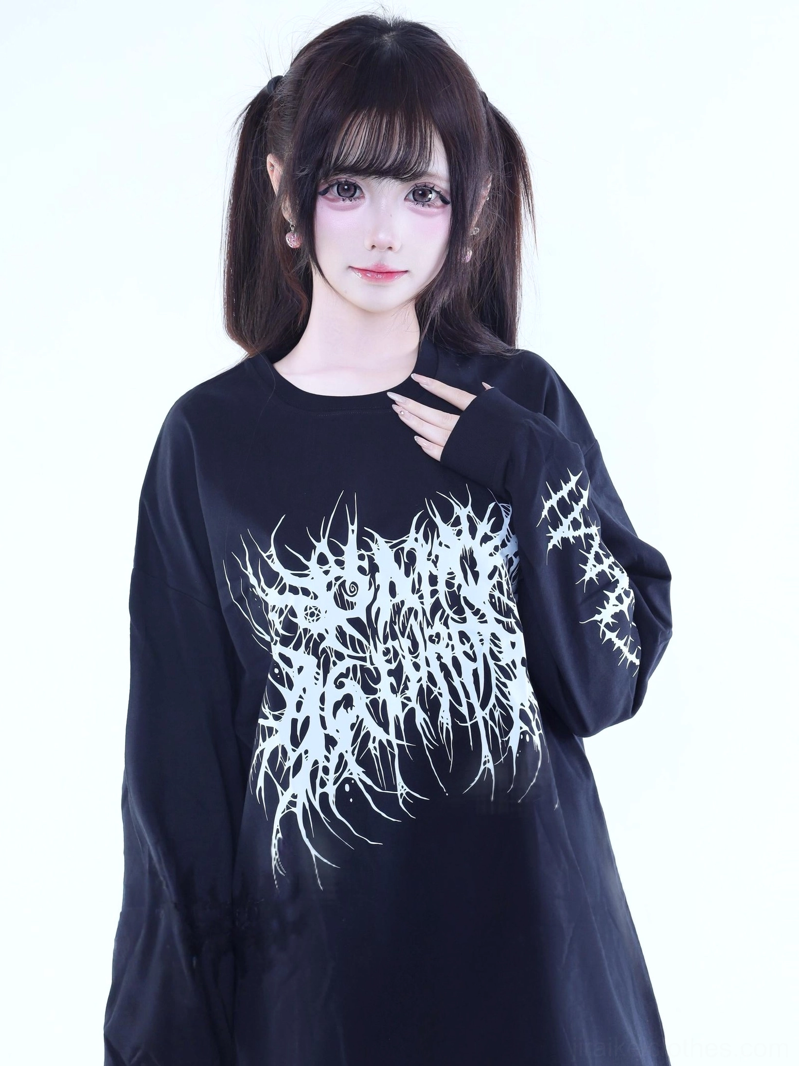 Jirai Kei goth long-sleeve tee black and white brutal typography close-up front upper body stitched sleeve patterns detail