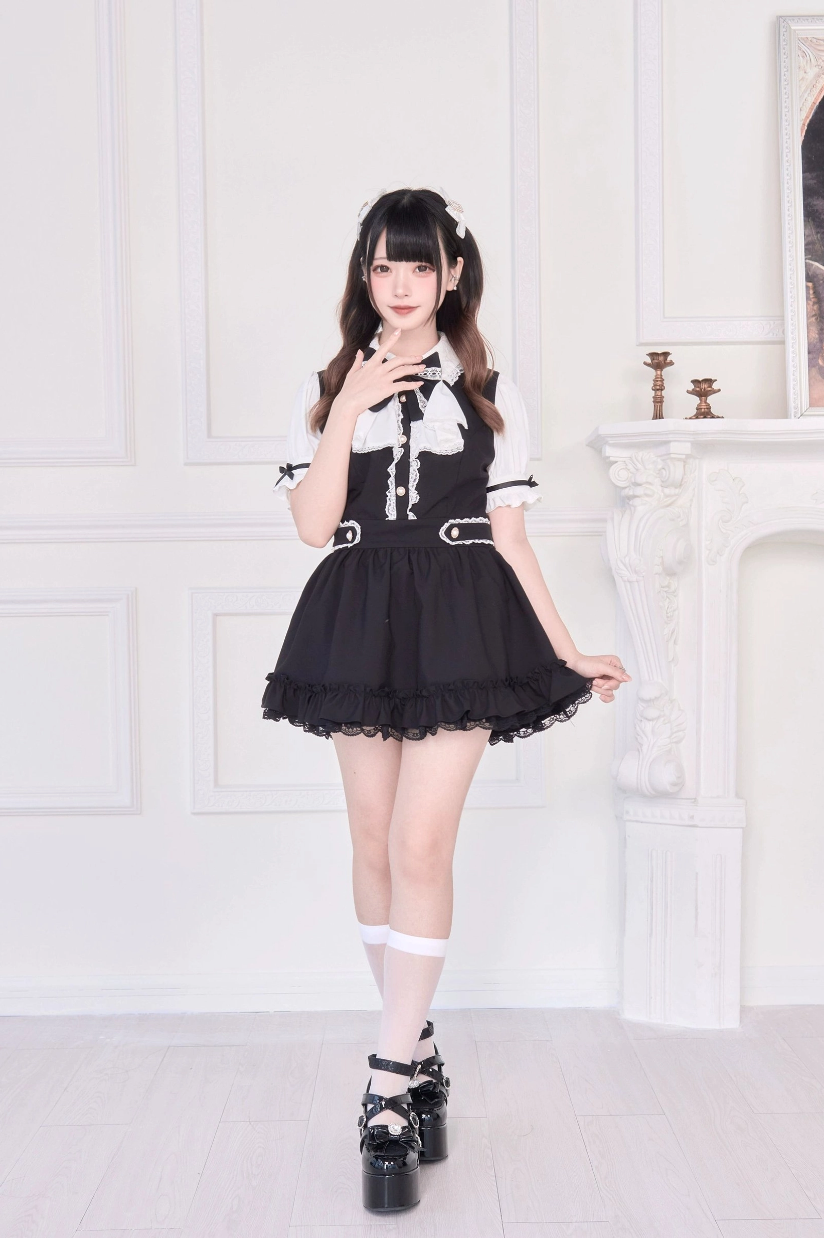 Jirai Kei dress styling inspiration platform footwear knee socks fashion coordinate setup