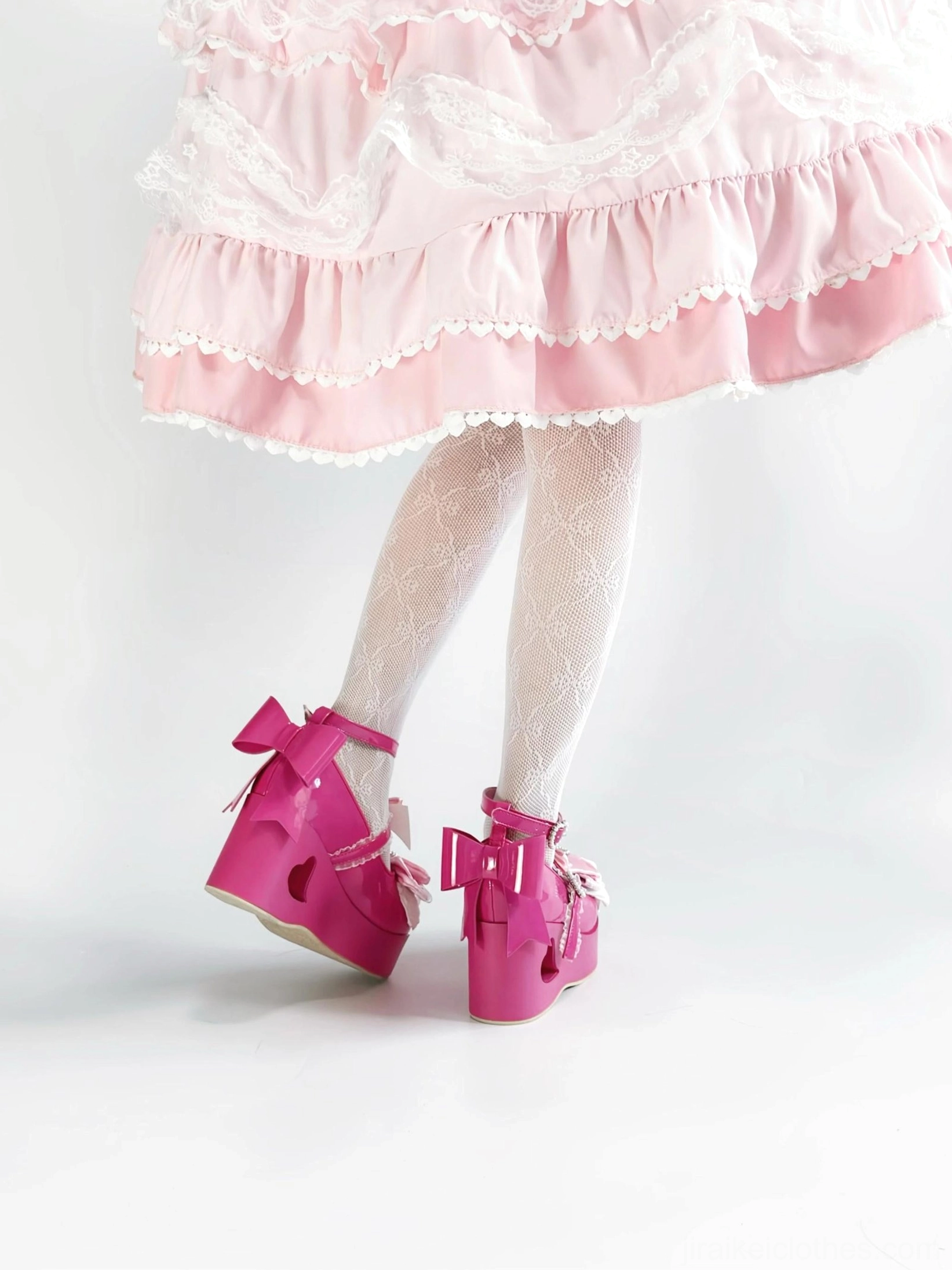 Jirai Kei platform Mary Jane shoes showing adjustable ankle strap with snap buttons and multiple adjustment holes for custom fit