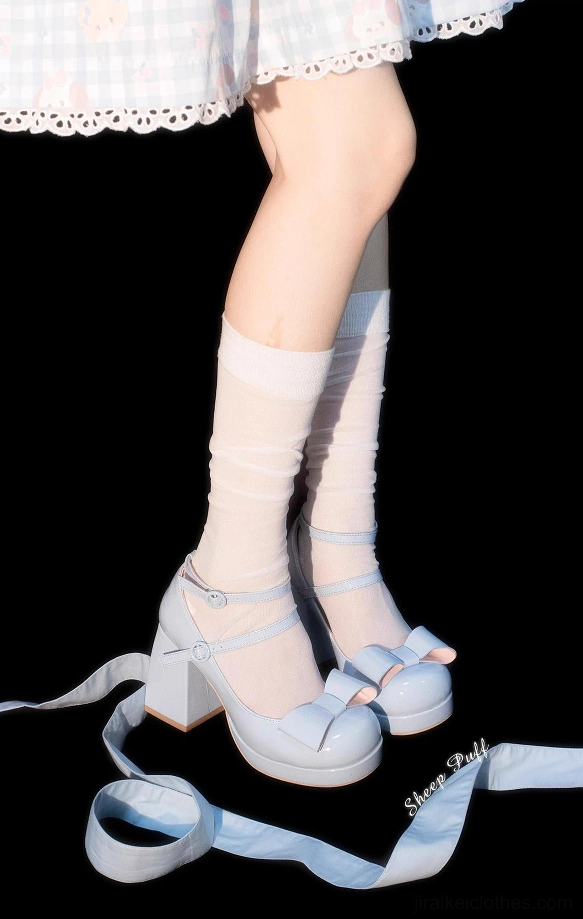 Jirai Kei round toe platform heels Mary Jane style ankle strap and decorative bow worn with alternative fashion aesthetic styling