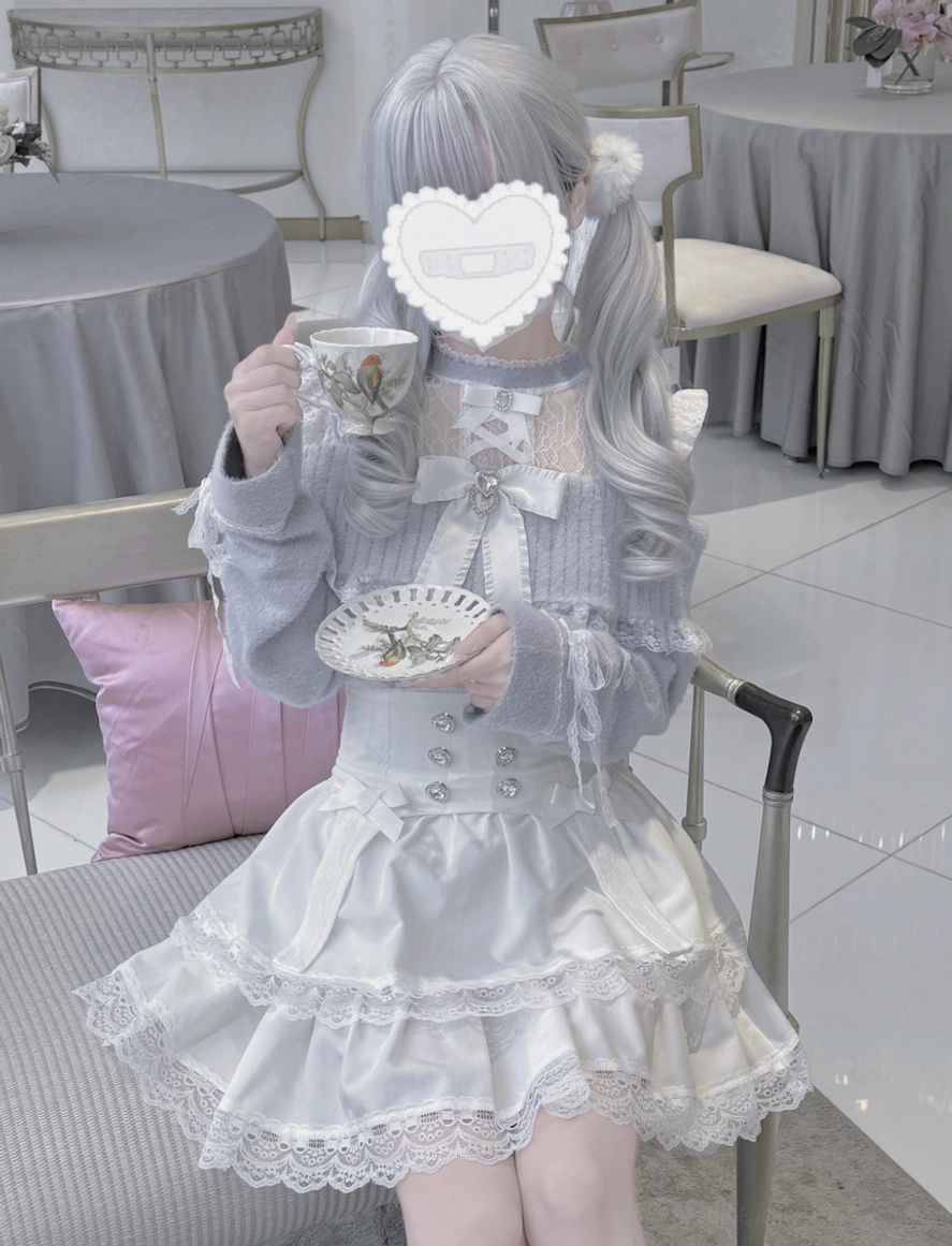 Jirai Kei off-shoulder lace patchwork sweater self-expression authenticity confidence building personal style statement piece