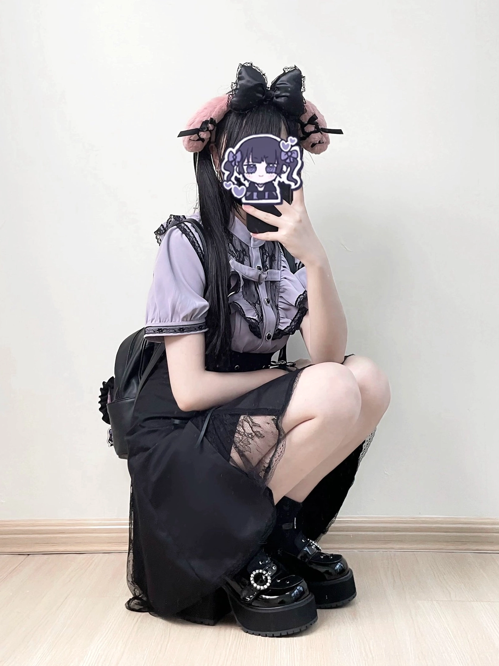 Jirai kei outfit set front close-up view showing color-block design heart buckle lace ruffle detail