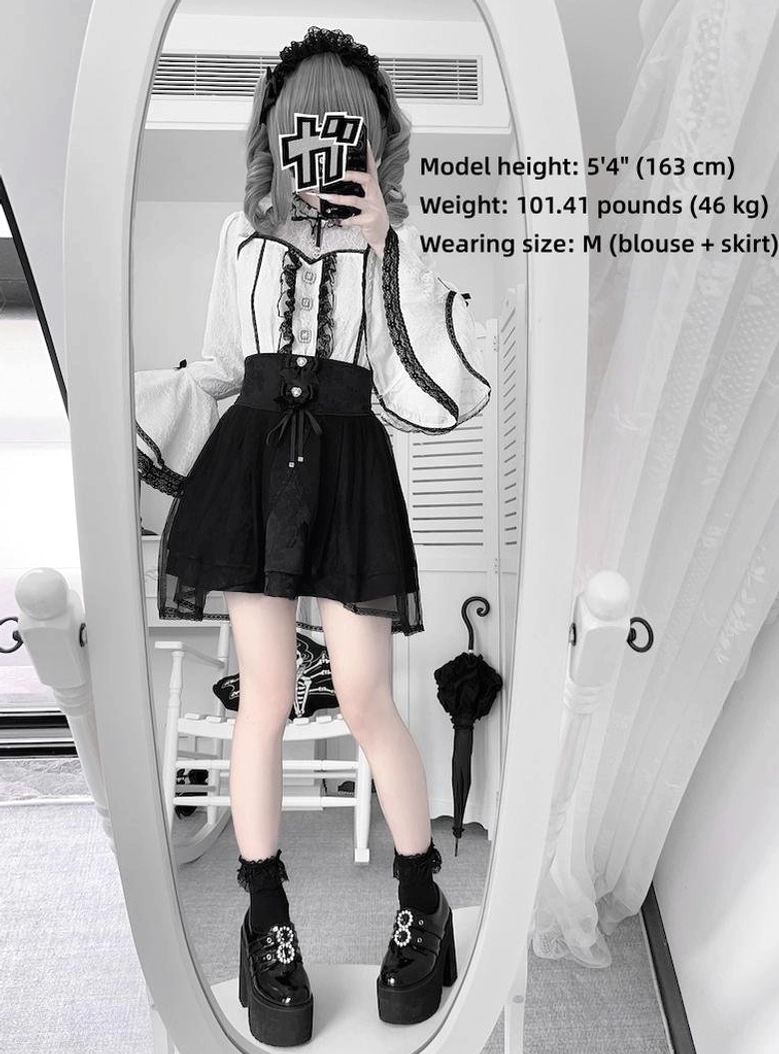 Jirai kei full-length mirror selfie lace hime sleeves platform boots tulle skirt
