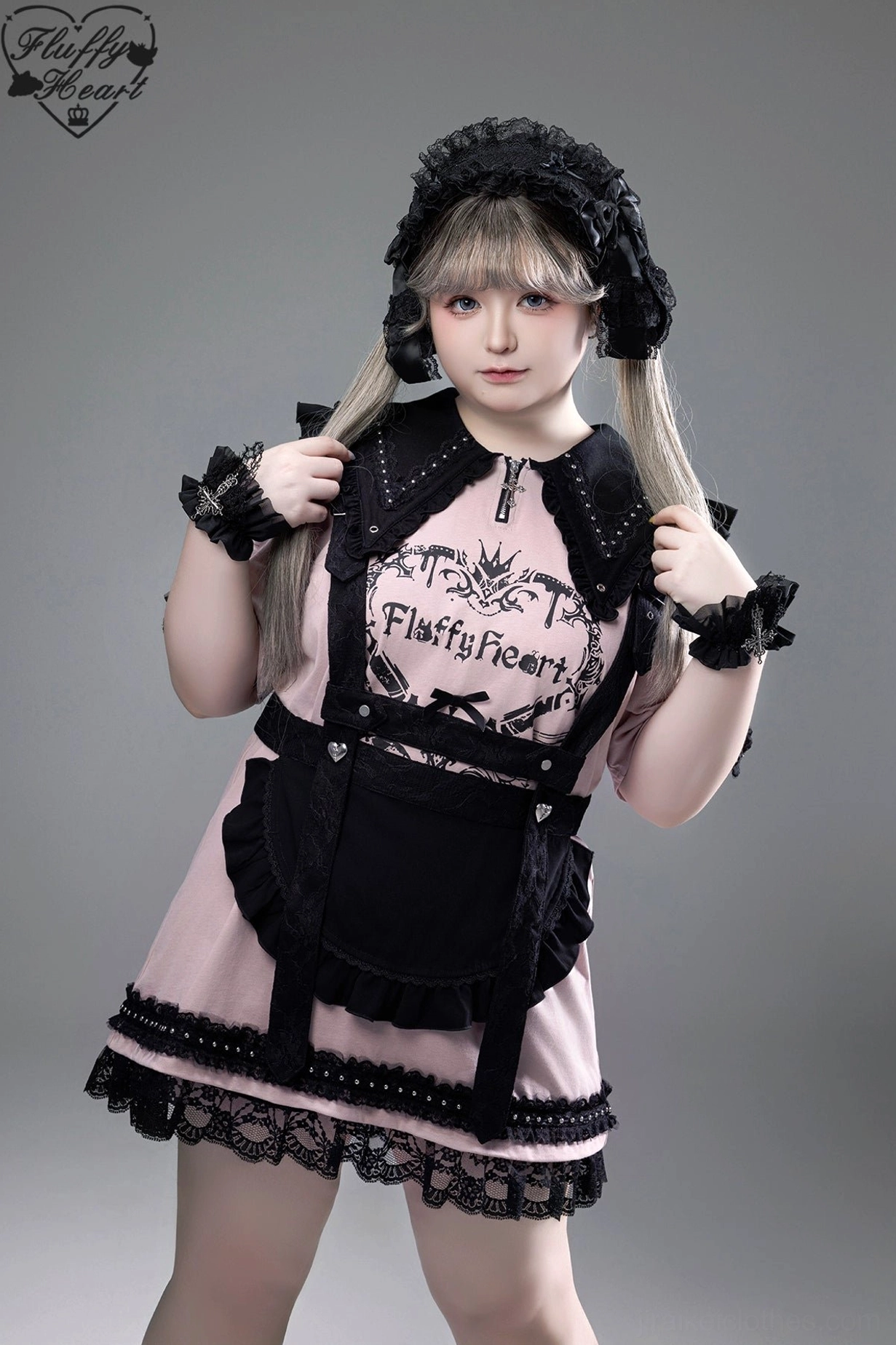 Pink Jirai Kei gothic maid T-shirt dress with black pointed collar, off-shoulder design, black lace hem, and matching black apron with detachable suspenders