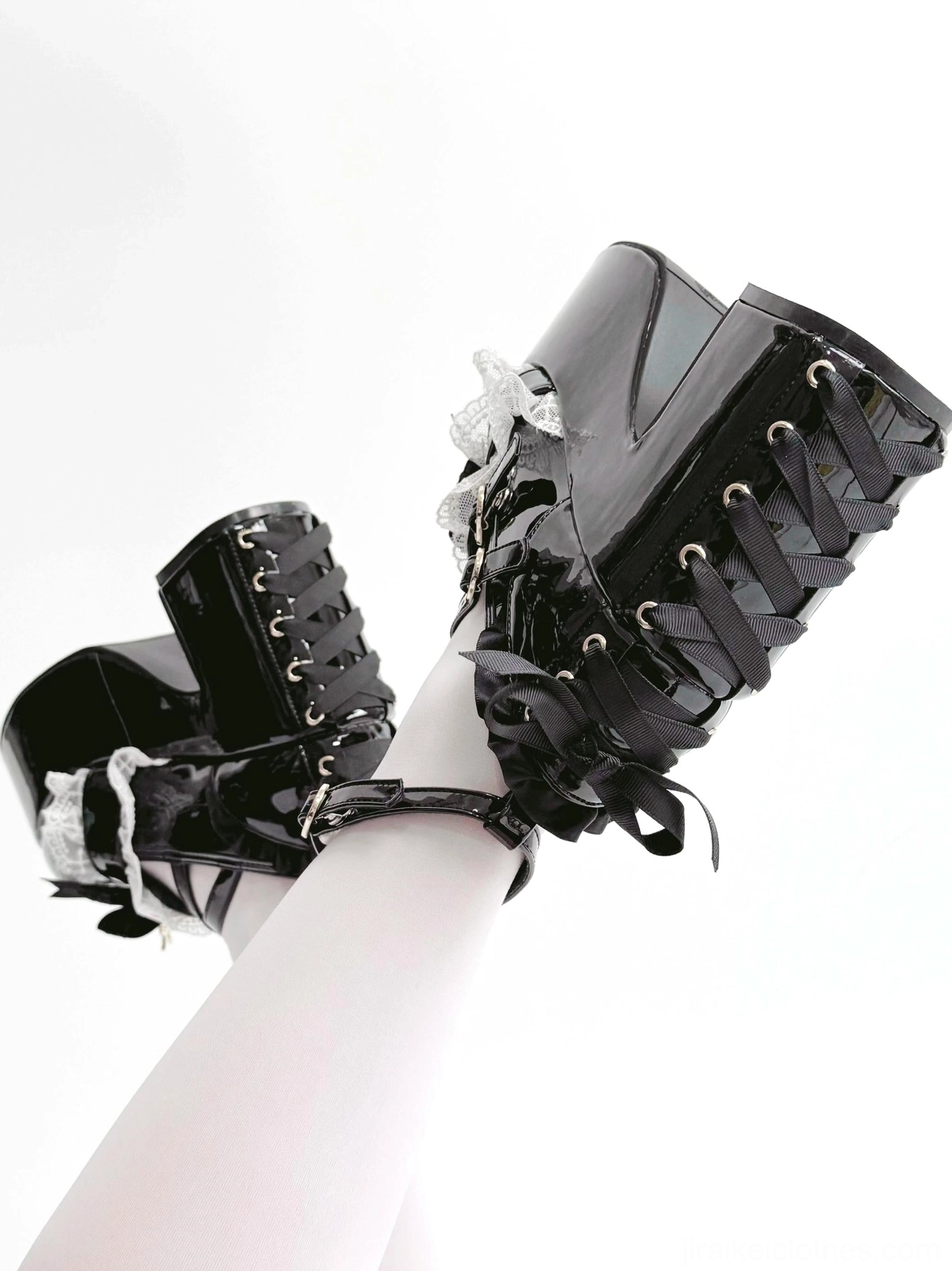 Jirai Kei patent leather platform heel high-heel option featuring dramatic 3.7 inch back heel 2.0 inch front platform bold statement piece aesthetic showcase