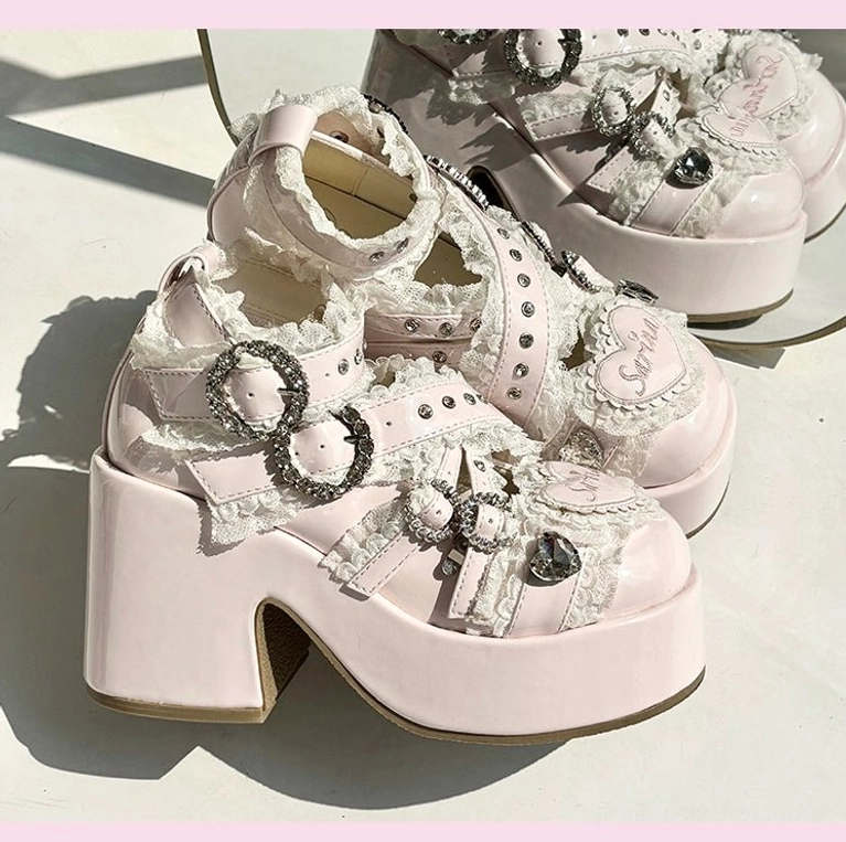Jirai Kei platform heels adjustable strap system secure fit buckle mechanism