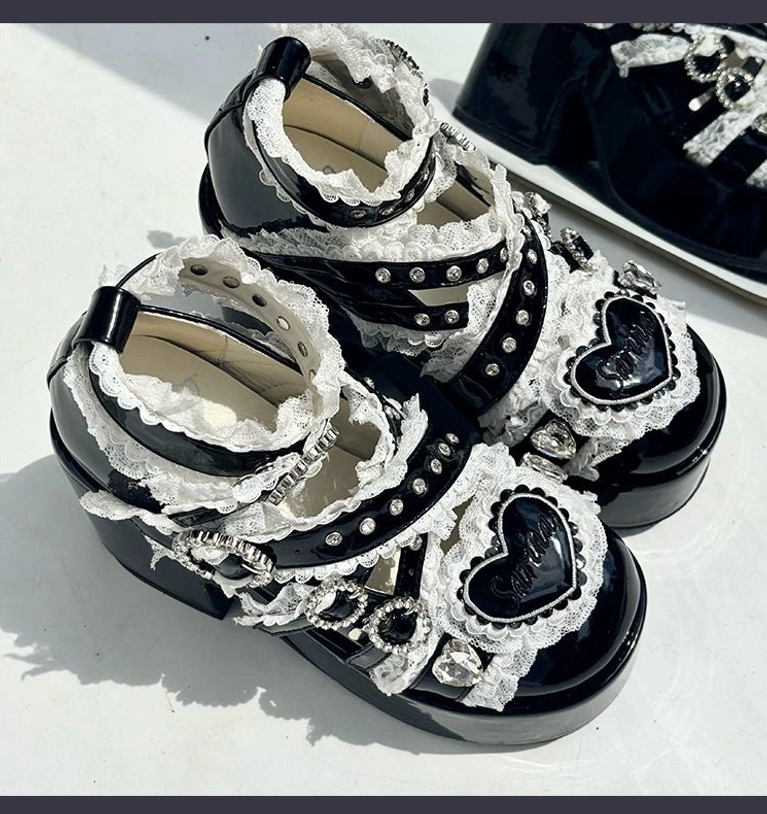 Jirai Kei platform heels synthetic leather quality texture and finish detail