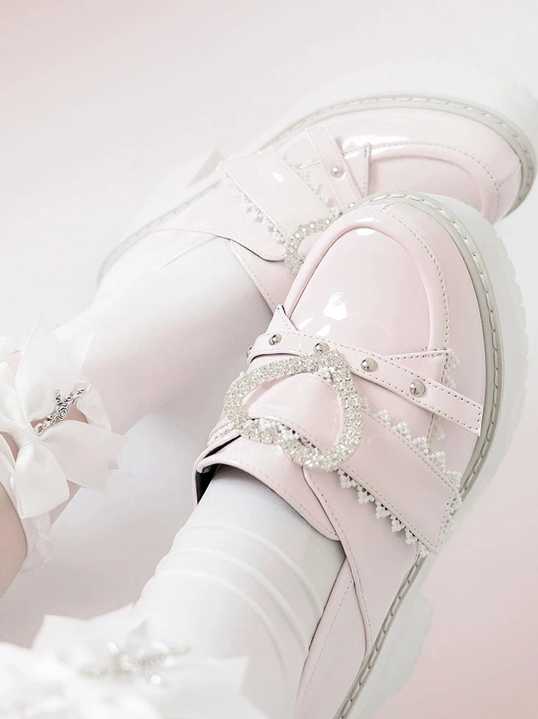 Jirai Kei Ryousangata heart platform loafers care and maintenance guide showing cleaning methods, storage recommendations, and longevity tips for patent leather