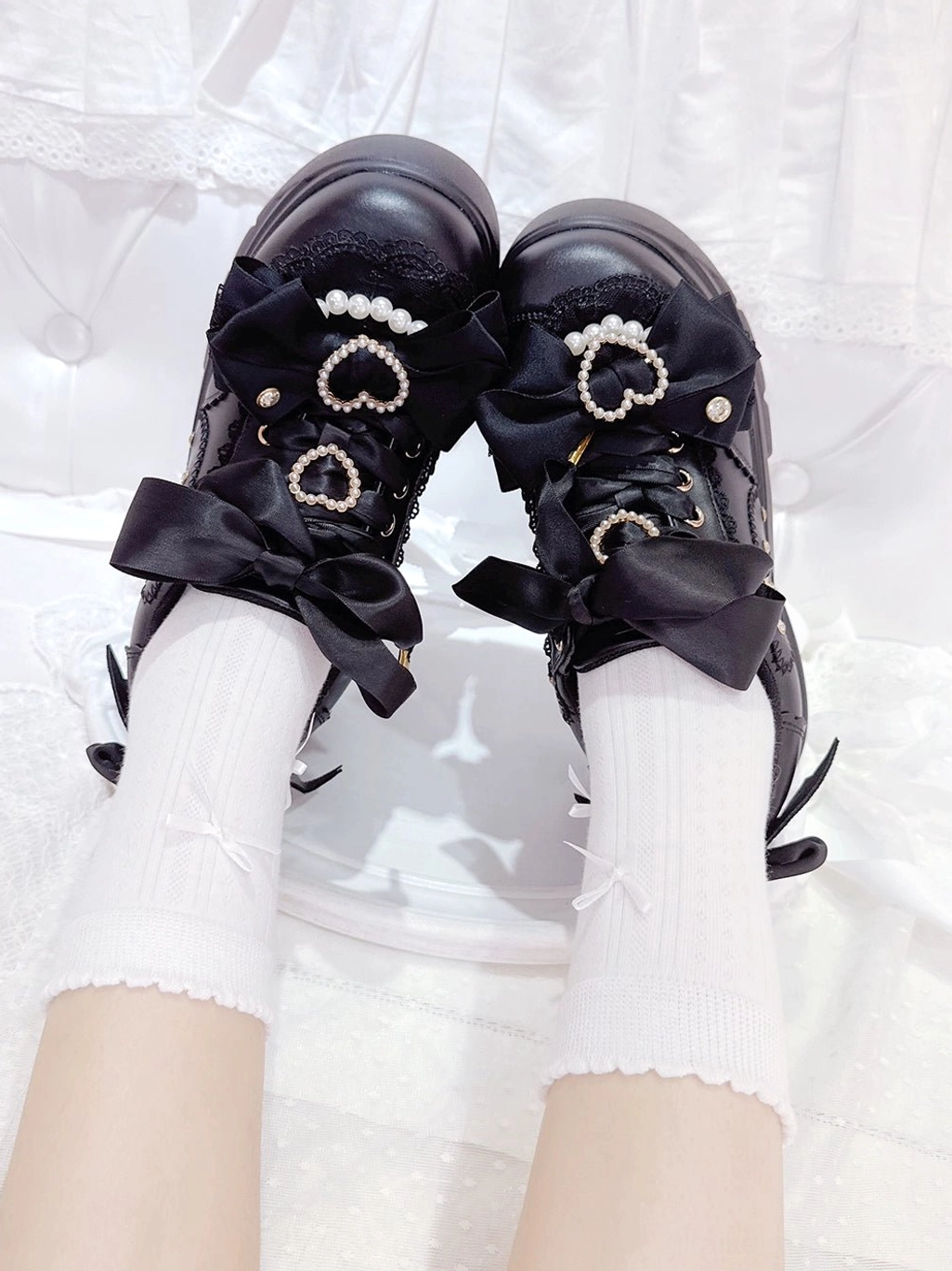 Jirai Kei platform shoes PU material quality showcase, durable polyurethane construction, glossy finish, product close-up professional photography