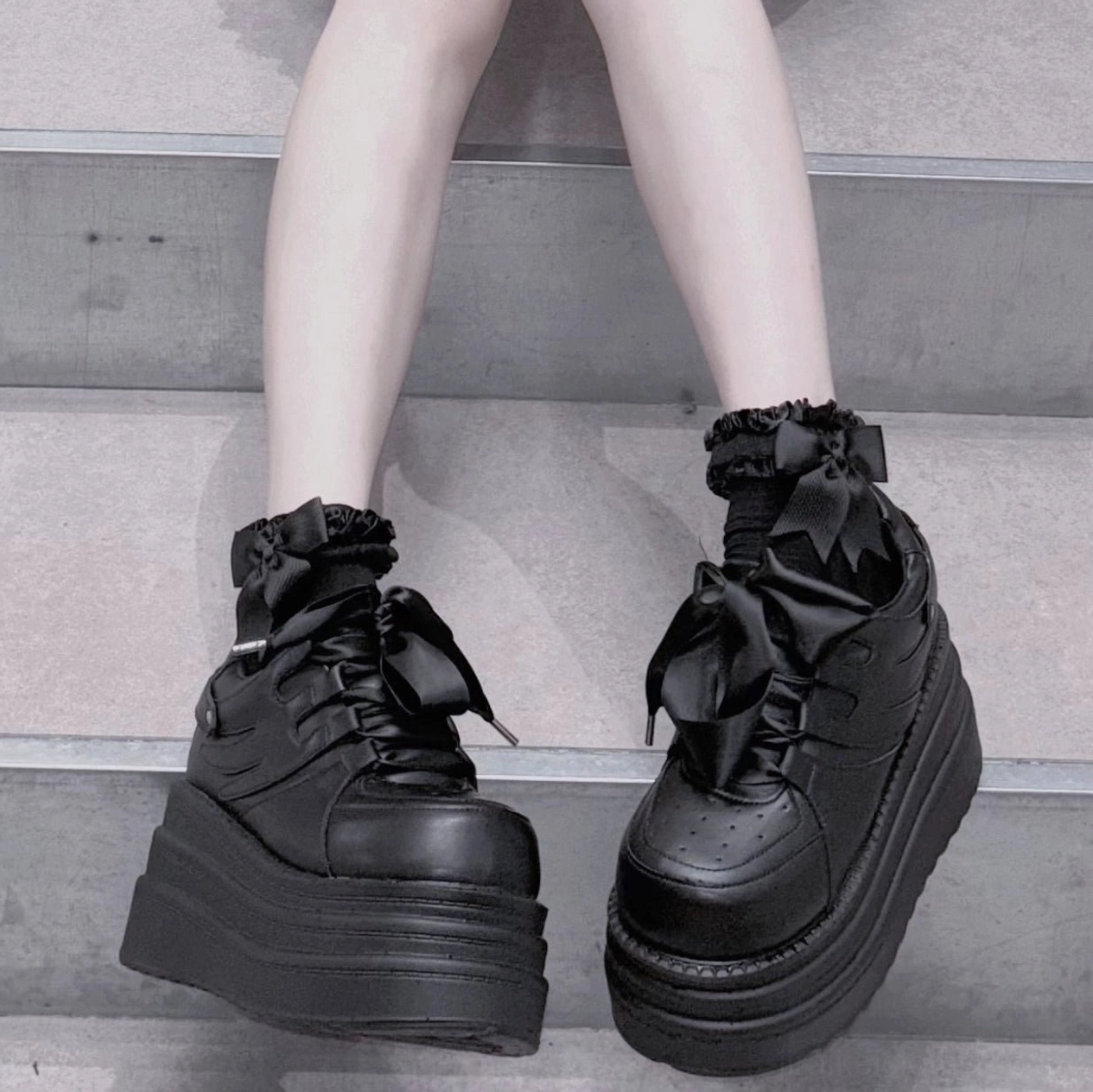 Jirai Kei platform sneakers black colorway full shoe view round-toe lace-up front thick platform sole