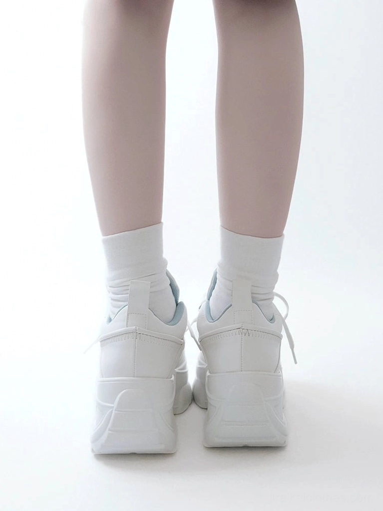 Jirai kei platform sneakers lightweight design despite chunky appearance polyurethane foam engineering for impact absorption and longevity