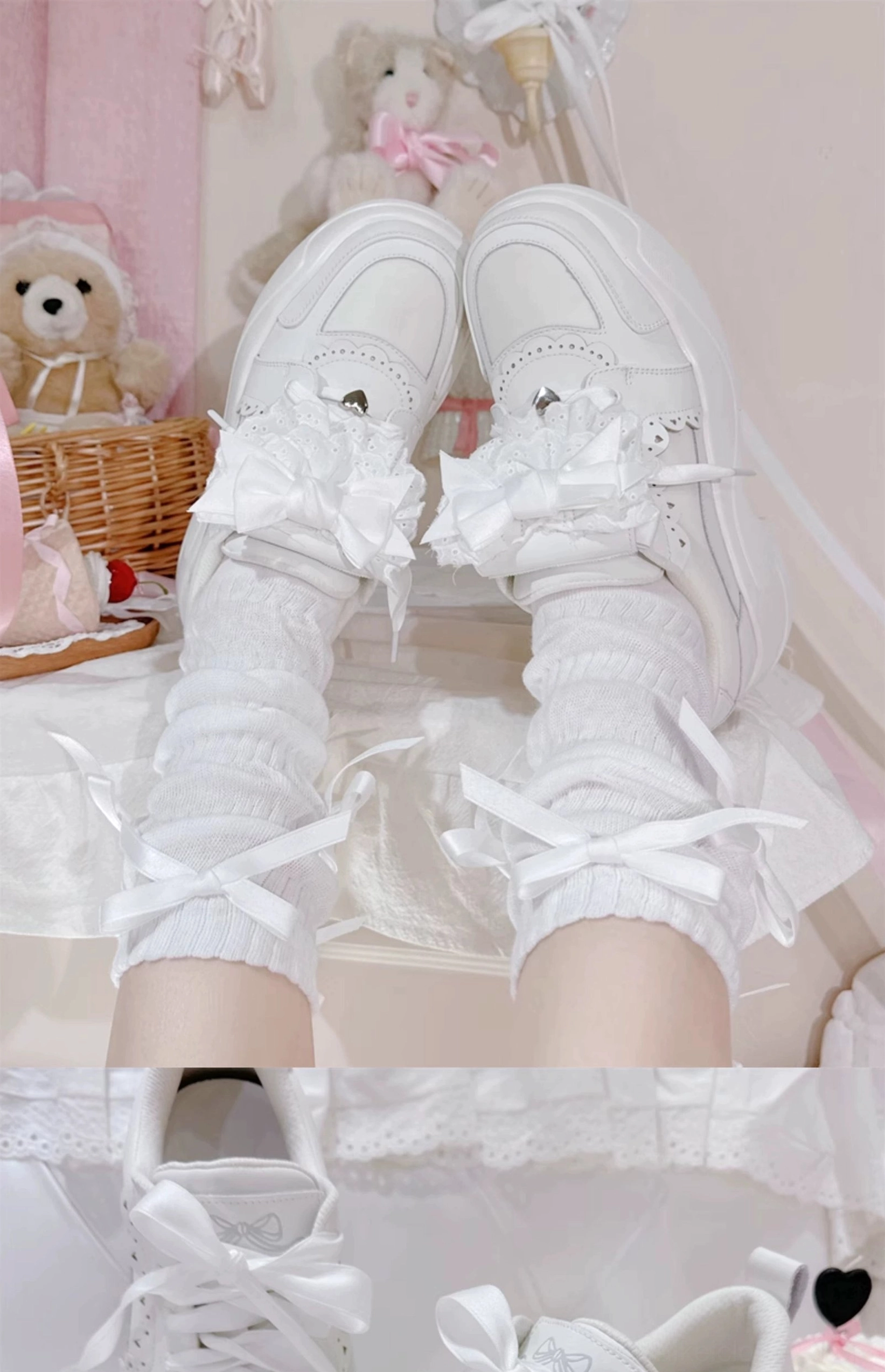 Jirai Kei platform sneakers monochrome styling all-black or white outfit recommendations statement aesthetic bold fashion