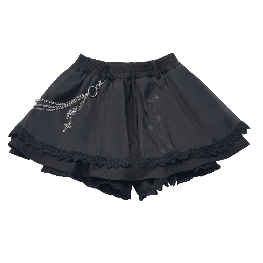 Jirai Kei short skirt with waist chain accessory and ruffled silhouette gothic styling detail view